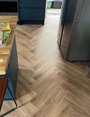 Unilin Divino Herringbone 83853 Kentucky Oak, за м2