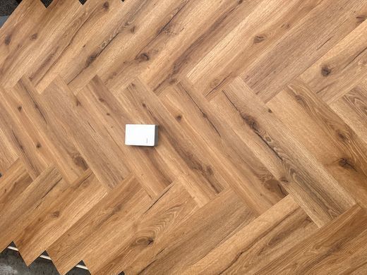Vinilam Parquet Herringbone Дуб Бурштиновий, за м2