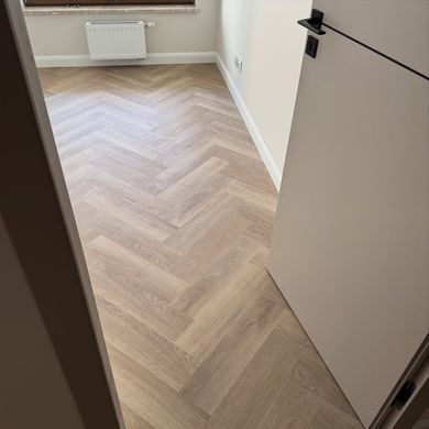 Arbiton Amaron Herringbone 181 Дуб Стемфорд, за м2