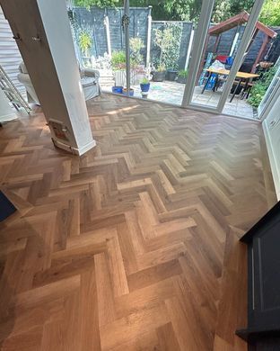 Invictus Maximus Herringbone Highland Oak Chocolate, за м2