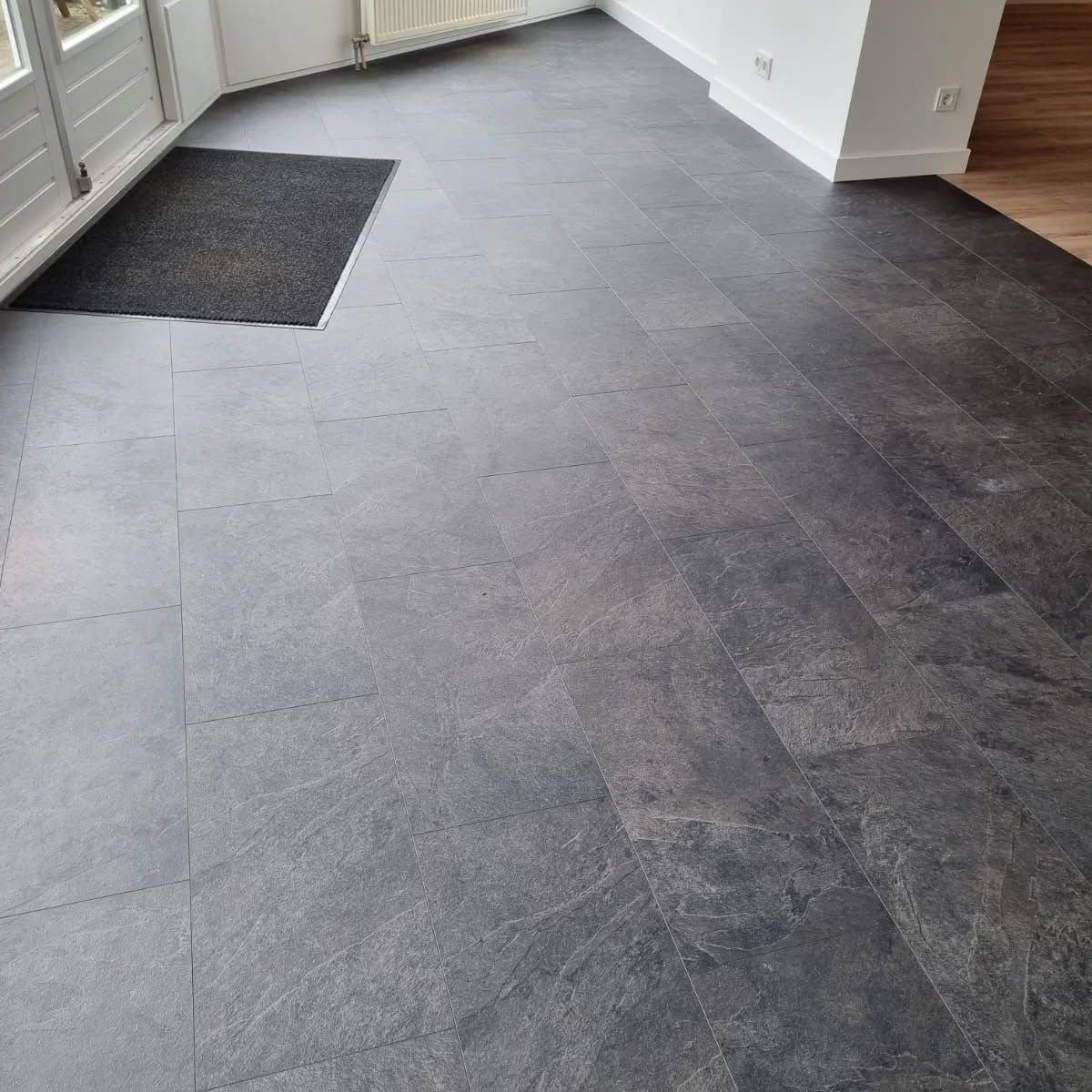 Вінілова підлога Quick Step Oro Base Tiles 40035 Сланець чорний ...